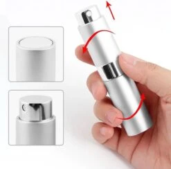 Scenty - Parfum Verstuiver Navulbaar - Mini Parfum Flesje - Reisflesje - Zilver -Parfum Verkoopwinkel 1200x1183