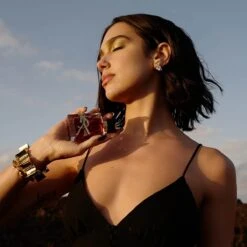 Yves Saint Laurent YSL = Libre Le Parfum Eau De Parfum - 30ml Spray - Damesparfum -Parfum Verkoopwinkel 1200x1200 75