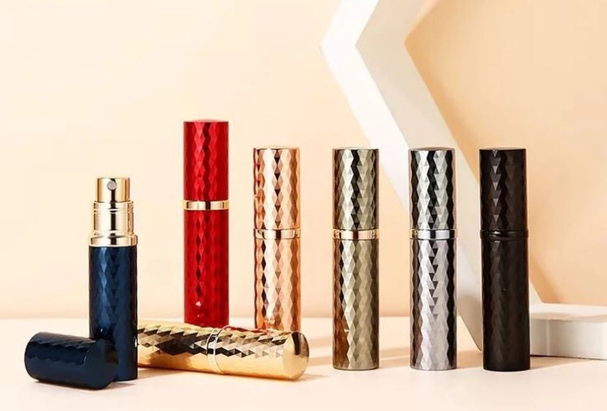 Lotis - Luxe Parfumverstuivers - Mini Flesje Navulbaar - Gold Diamond 4 Lotis - Luxe Parfumverstuivers - Mini Flesje Navulbaar - Gold Diamond - Afbeelding 4