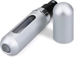 MaxedMore Navulbare Parfumverstuiver 5ml Rood/Licht Roze/ Oranje/Groen/ Blauw/ Grijs - 65 Keer Spraybare Parfum Verstuiver - Hervulbaar Tasverstuiver Voor Parfum - Meeneem Mini Geur Flesje Voor Op Reis - Lipstick Formaat Navulbaar Parfumflesje -Parfum Verkoopwinkel 1200x928 2